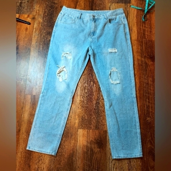 Shein. Destressed jeans XL - Picture 1 of 15